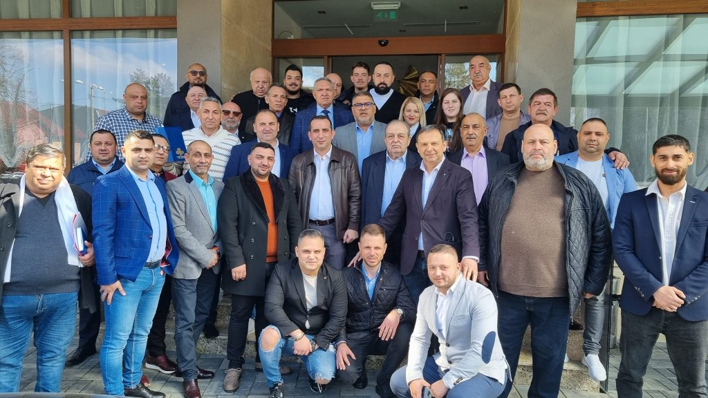 Partida Romilor, ședință importantă la Cluj. Vasile Dîncu a fost invitatul de onoare