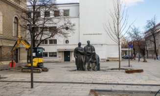 Scandal cu iz etnic pe tema statuilor din Cluj-Napoca. Regenerarea urbană a arhitecţilor maghiari elimină din peisaj simboluri româneşti