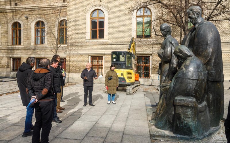 Arhitectul care a mutat grupul statuar “Școala ardeleană'', criticat de Boc
