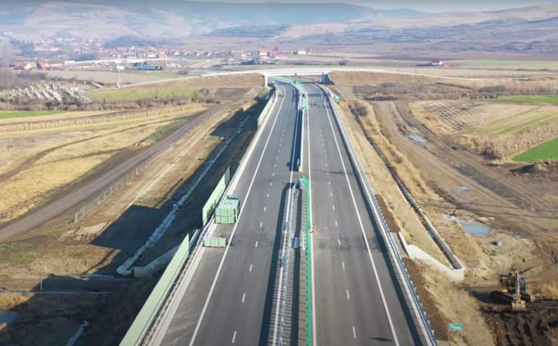 Un șofer de tir a rămas pieton după ce a dat cu spatele pe autostrada Sebeș-Turda