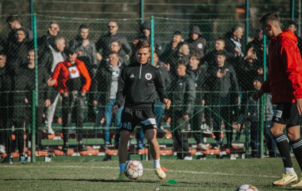 Cum a trăit Alex Bota primele minute la "U" Cluj. E al treilea cel mai tânăr debutant din istoria campionatului