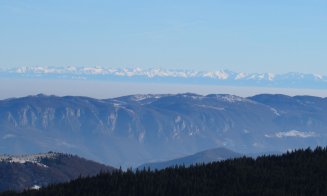 Imagini spectaculoase văzute din Băișoara. Priveliști de o rară frumusețe de la cel mai înalt vârf din România