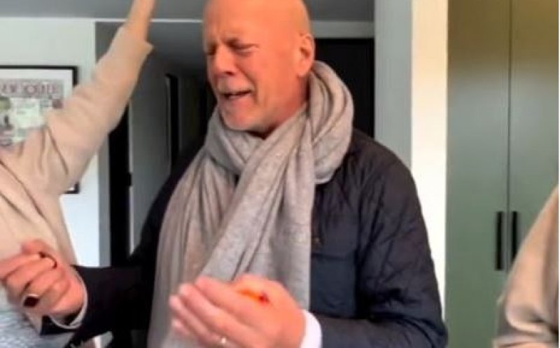 Moment emoționant cu Bruce Willis. Demi Moore a publicat imagini cu actorul de ziua lui