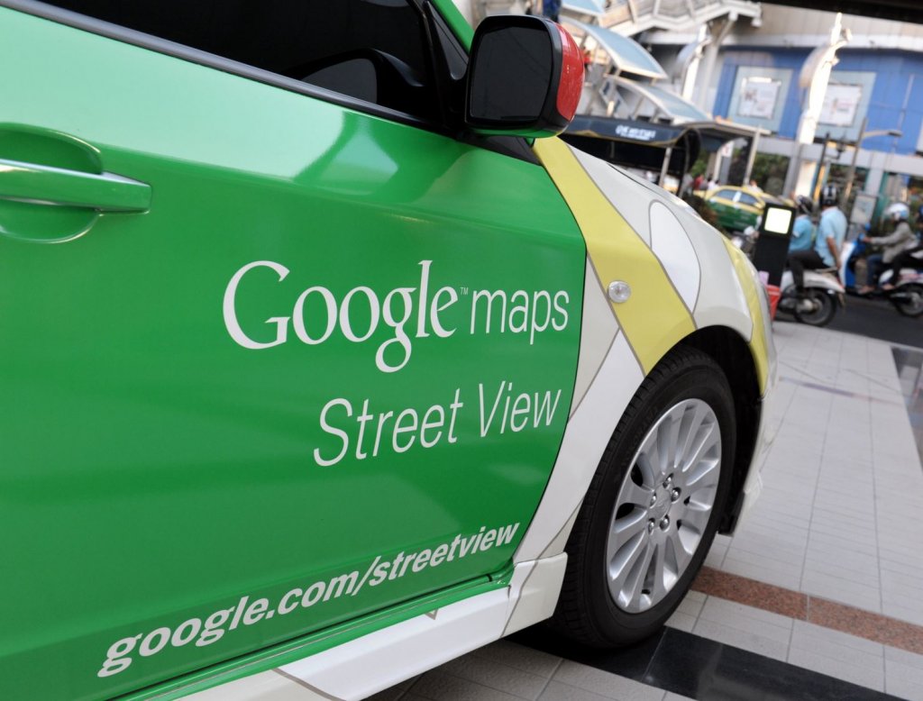 Accident grav cu o mașină Google Street View în România