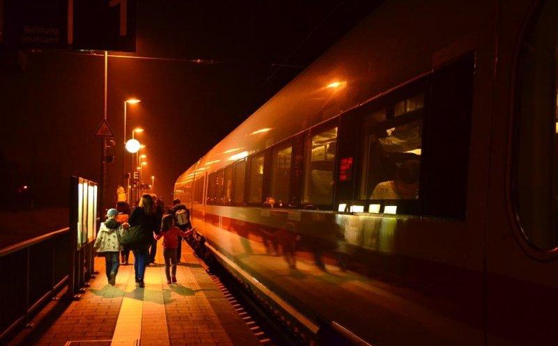 Trecerea la ora de vară 2023. Cum va fi afectat mersul trenurilor