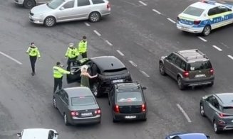 Imagini cu momentul în care Ana Morodan a fost oprită de polițiști în trafic. Abia stătea în picioare