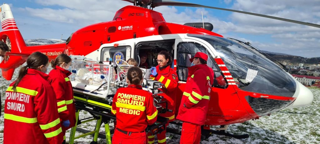 SMURD, 10 misiuni de salvare a unor nou-născuți în ultima zi. Jumătate au fost intervenții ale echipei de la Cluj