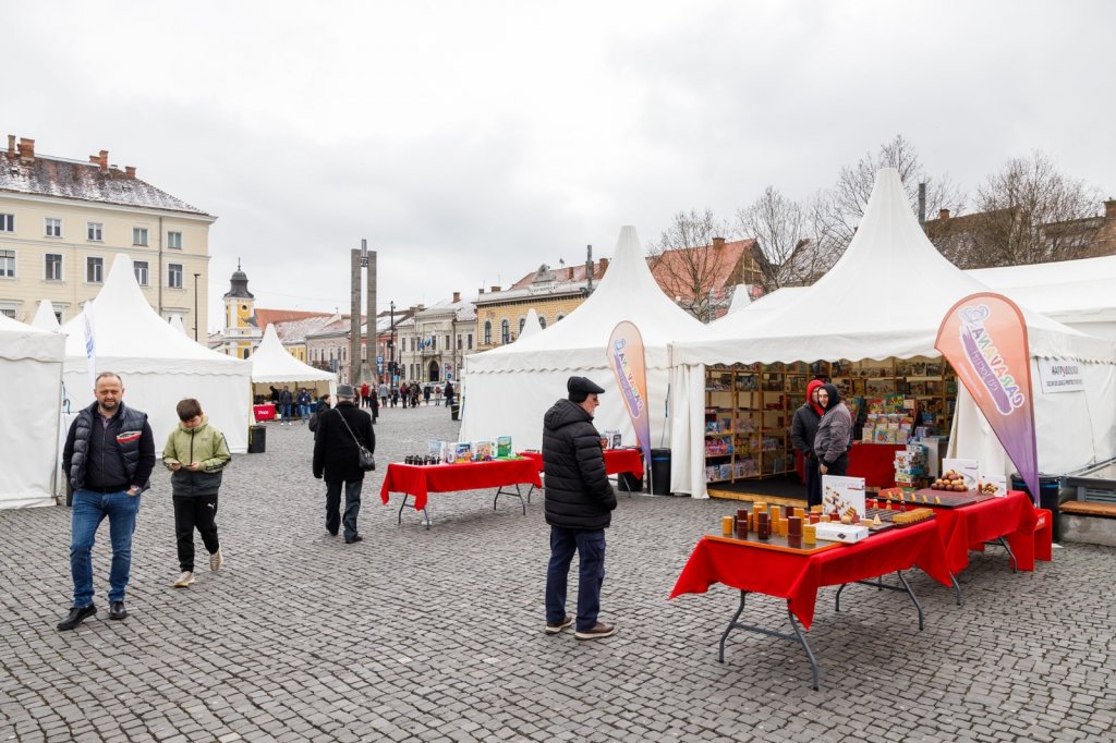 A început Târgul de carte Gaudeamus la Cluj-Napoca
