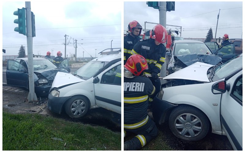 ACCIDENT cu trei mașini în Cluj. Două femei și un bărbat, transportați la spital