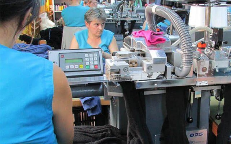 Cel mai mare producător românesc de ciorapi s-a vândut. Cine a cumparat firma de șosete cu afaceri de aproape 40 mil. lei
