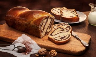 Cozonac pufos cu nucă. Rețetă tradițională