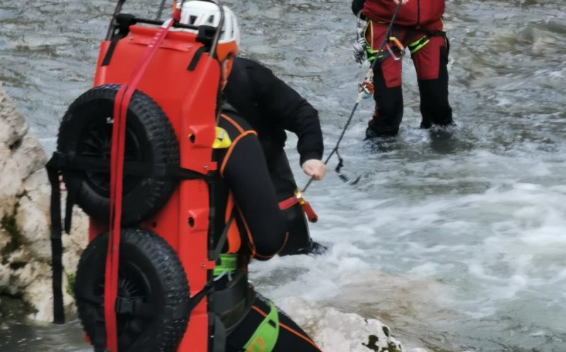 Studenți clujeni, blocați pe un traseu periculos! A fost nevoie de intervenția salvamontiștilor