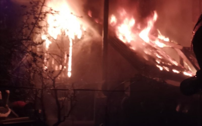 Incendiu la o casă din Cluj-Napoca, în noaptea de Înviere