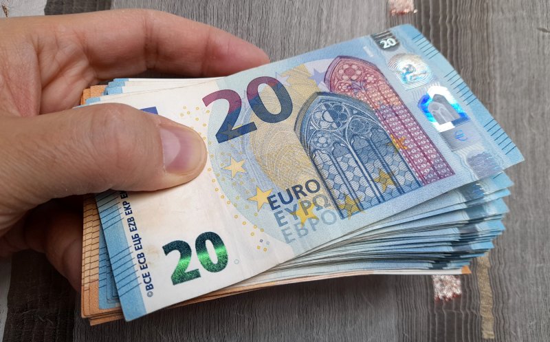 Vești proaste pentru oamenii care au credite în Euro. BCE dorește să majoreaze dobânda