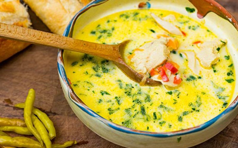 Mâncarea românească, în topul celor mai apreciate preparate din lume. Ce delicii culinare savurează străinii în ţara noastră