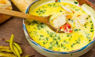 Mâncarea românească, în topul celor mai apreciate preparate din lume. Ce delicii culinare savurează străinii în ţara noastră