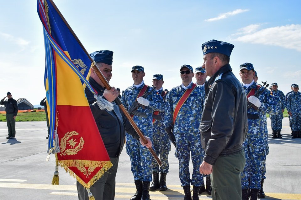 S-a schimbat comanda la Baza 71 Aeriană de la Câmpia Turzii