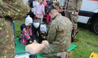 Clujenii, în număr mare la Ziua Porților Deschise la Divizia 4 Infanterie ”Gemina”