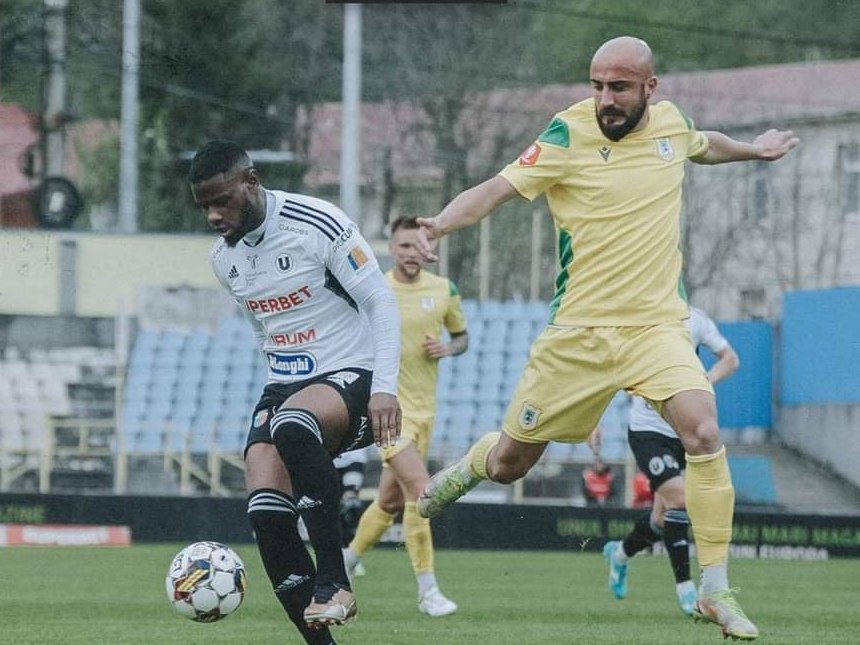 Greu cu ultima clasată. "U" Cluj s-a chinuit contra Mioveniului, dar a luat cele trei puncte