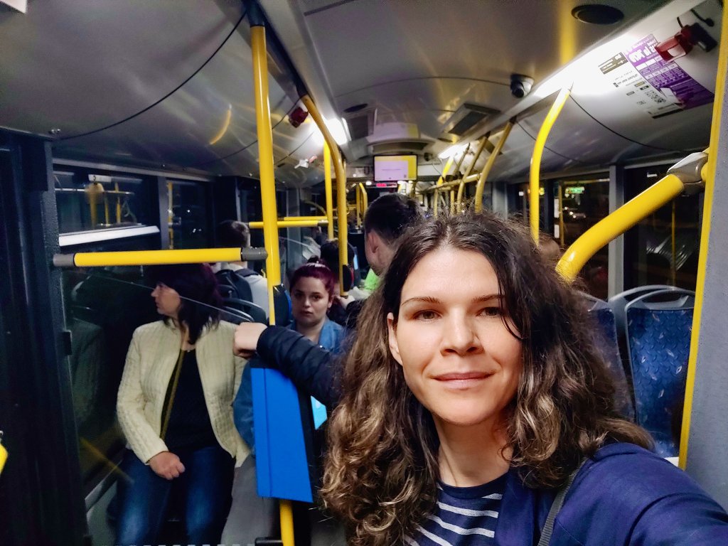 USR reia ideea extinderii transportului public de noapte. Boc promite din vara acestui an, din mai bus spre aeroport