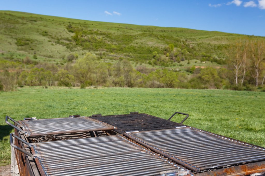 Ziua de Cluj | Două locuri de picnic, pregătite pentru clujeni de 1 Mai.  Boc: "Grătar încins!"