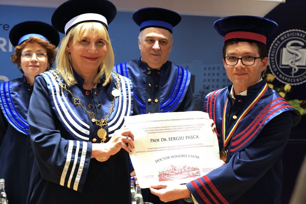 Cercetătorul Sergiu Pașca a primit titlul de Doctor Honoris Causa al UMF „Iuliu Hațieganu” Cluj-Napoca