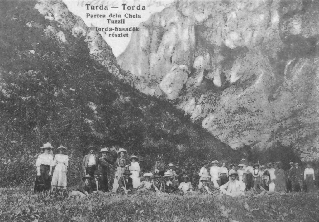Burghezia, la promenadă în Cheile Turzii