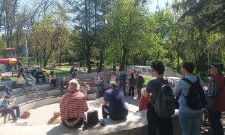 Turg ghidat în Parcul Est: trebuie integrat într-un inel sudic verde, e amenințat major de depozite de gunoaie