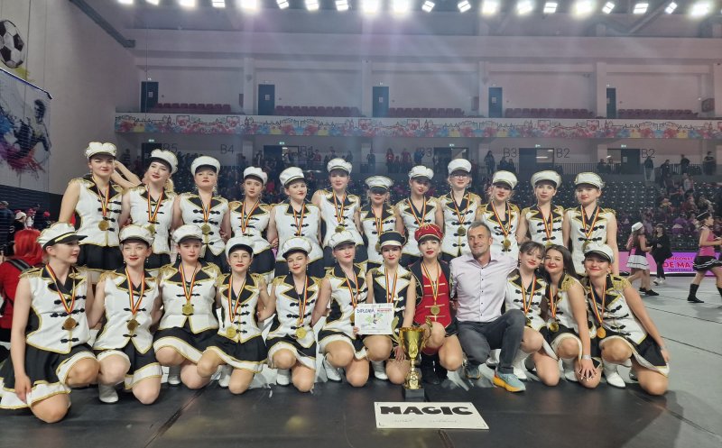 4 medalii, la Cluj-Napoca, în contul Clubului sportiv UMF. Majoretele Magic şi Madness au făcut spectacol la Campionatul Național