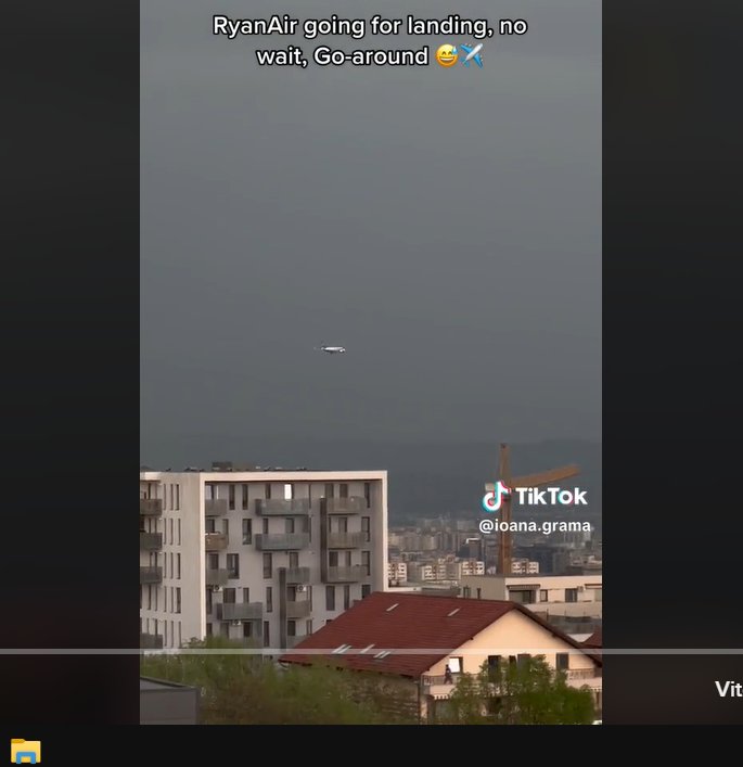 Momente de spaimă pe un zbor de Cluj din cauza furtunii! Pasager: „Am făcut atac de panică! Nu-i doresc nimănui așa ceva!”