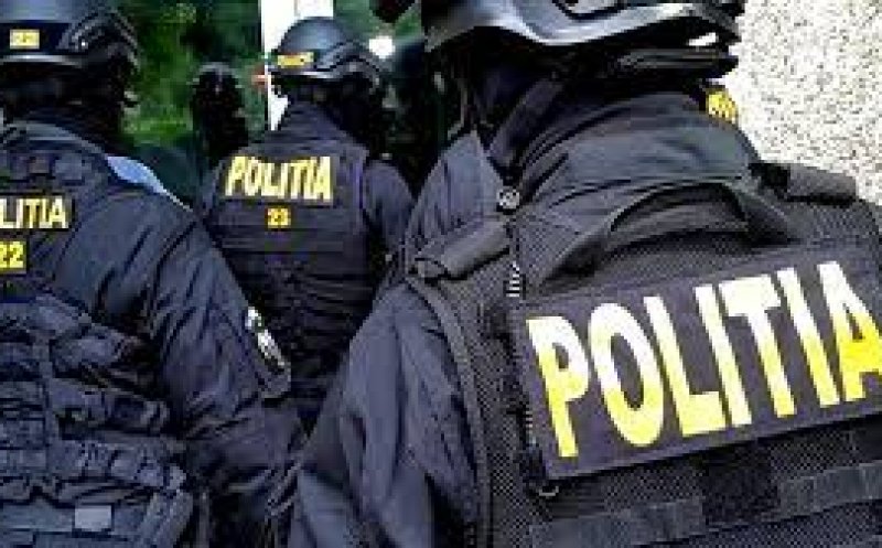 Percheziţii la traficanţi de droguri din Cluj. Vindeau cu precădere în Alba Iulia, inculiv minorilor