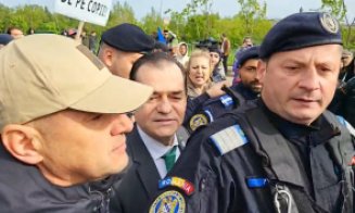 Ludovic Orban spune că a fost agresat de protestatarii AUR: „Am fost scuipat, înjurat, lovit”