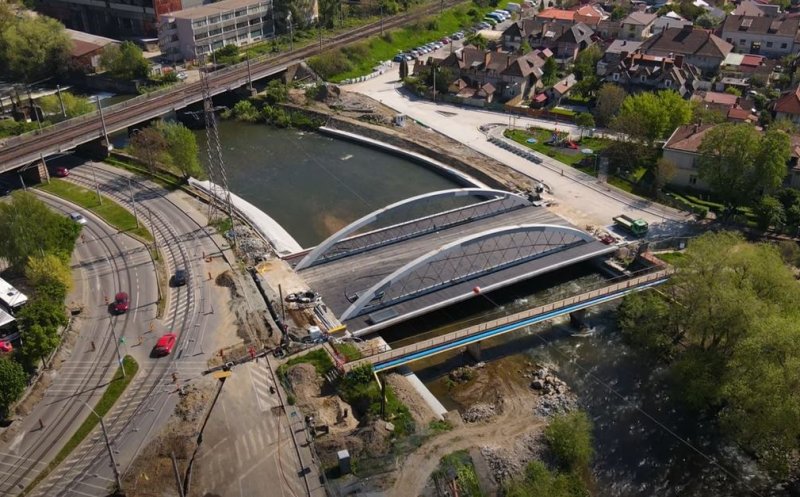 Podul Răsăritului, pe ultima sută de metri. Boc a anunțat când se deschide circulația