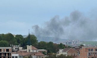 INCENDIU în zona Tăietura Turcului. Fumul, vizibil în tot orașul