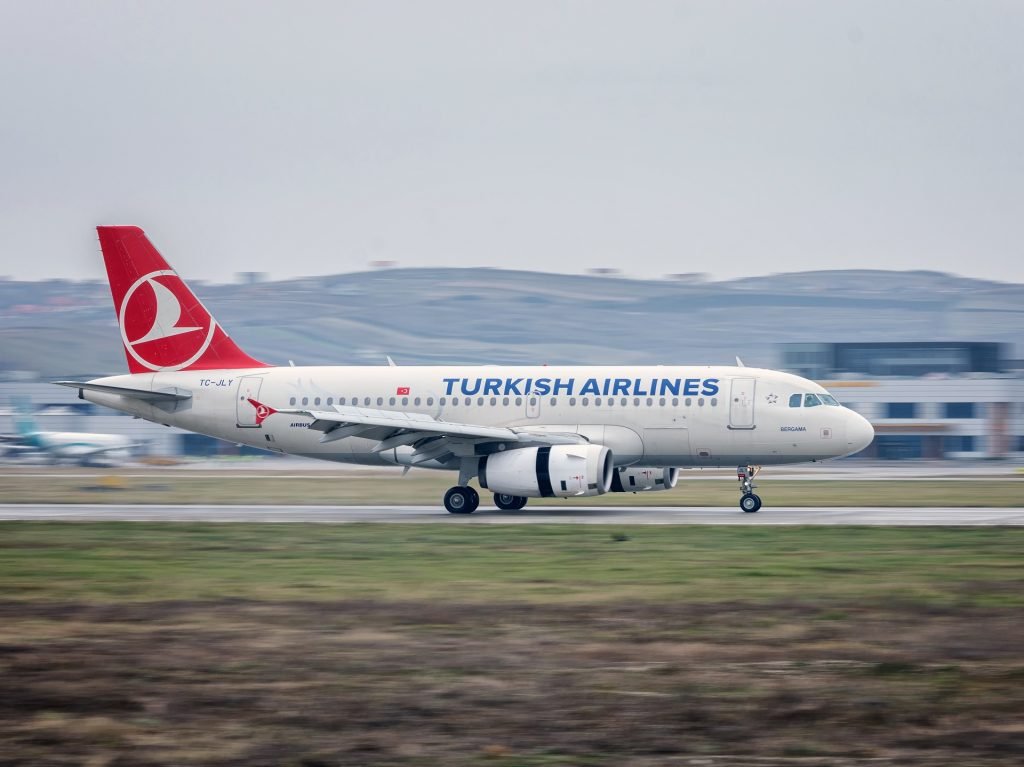 Turkish Airlines dublează cursele regulate de la Istanbul, la Cluj-Napoca