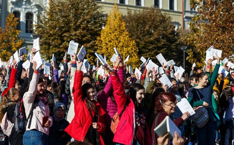 Clujul are printre cei mai mulți cititori din țară. Ce lecturează românii