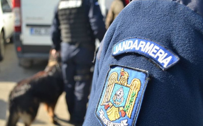 Un PEDOFIL de 58 de ani din Cluj-Napoca a comercializat peste 900 de filme și fotografii pornografice cu minori