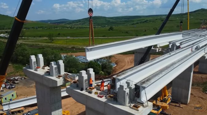 UMB, mobilizare la înălțime pe A3 lângă Cluj. Viaductul de peste 700 de metri de la Nădășelu prinde tot mai mult contur