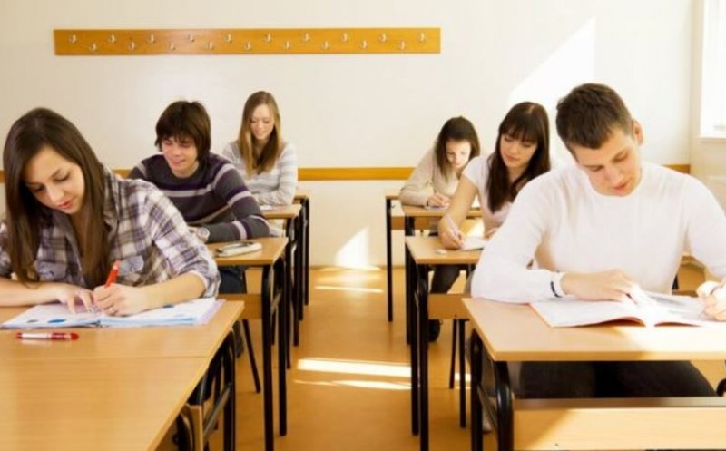 Ministerul Educaţiei: În acest moment nu se impune modificarea datelor de desfășurare a examenelor naționale