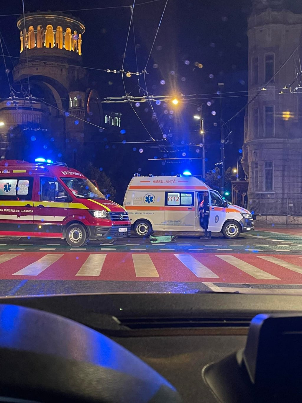ACCIDENT în centrul Clujului: maşină vs. trotinetă / Şoferii dau vina pe trotinetişti: "Își bat joc de noi în trafic"