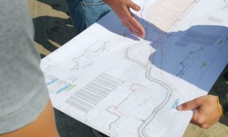 Continuă lucrările la devierea Someșului Mic în zona aeroportului, necesare pentru prelungirea pistei pentru zboruri transatlantice