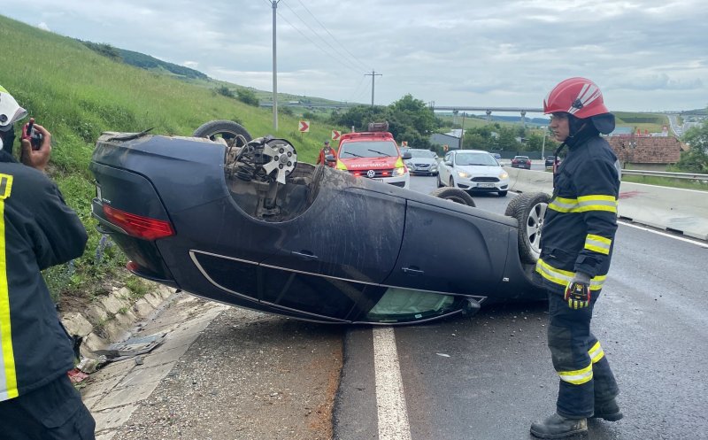 Încă două mașini răsturnate pe șoselele din Cluj: una în Feleacu, alta în Vâlcele