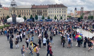Marșul Cluj Pride. Peste 2.000 de persoane s-au adunat în Piața Unirii