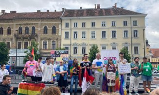 Marșul Cluj Pride. Peste 2.000 de persoane s-au adunat în Piața Unirii