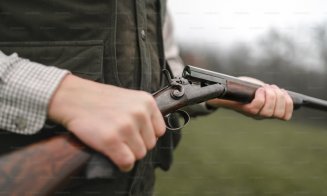 Dosar penal pentru doi clujeni. Dețineau ilegal muniție și arme letale