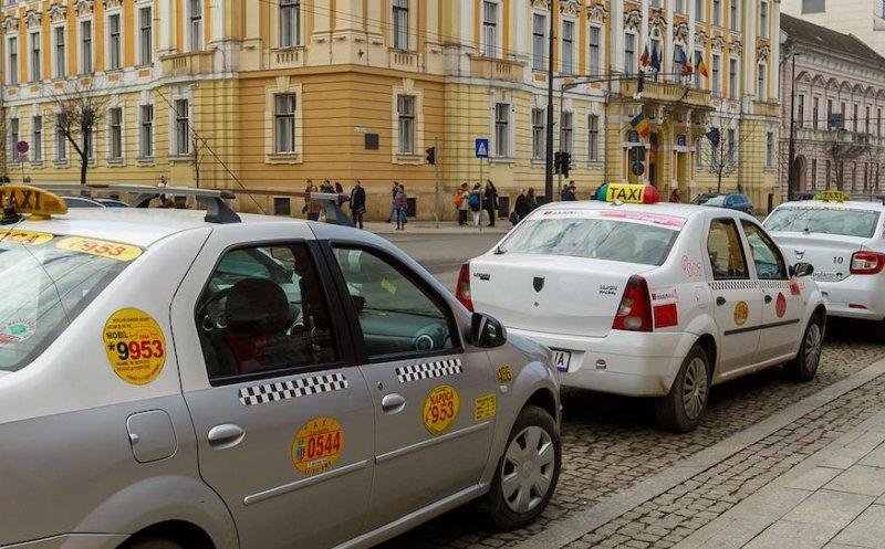 Protest al taximetriștilor în 30 de orașe, între care și la Cluj-Napoca. Se cere eliminarea companiilor de transport alternativ