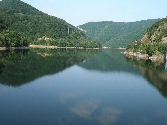 ISU Cluj, intervenție de urgență la Tarnița. O persoană a căzut în lac