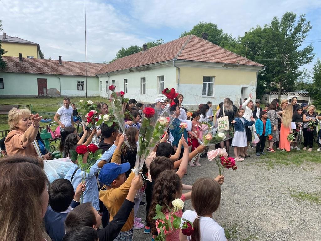 O școală din Cluj, cu pereții și tavanul gata să cadă, va fi reparată! Cât vor costa lucrările