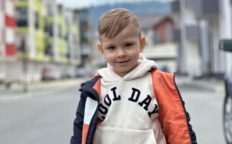Un copilaș bolnav de cancer din Cluj are nevoie de ajutor! Unde și cum se poate DONA