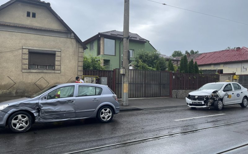 Accident cu taxi pe Oașului. A intervenit SMURD-ul